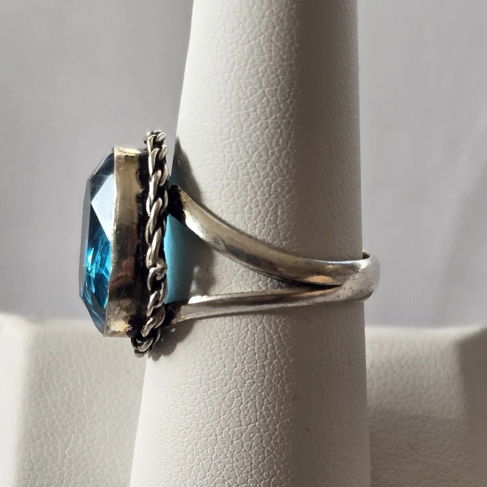 Vintage Sterling Silver Ring With Blue Topaz
